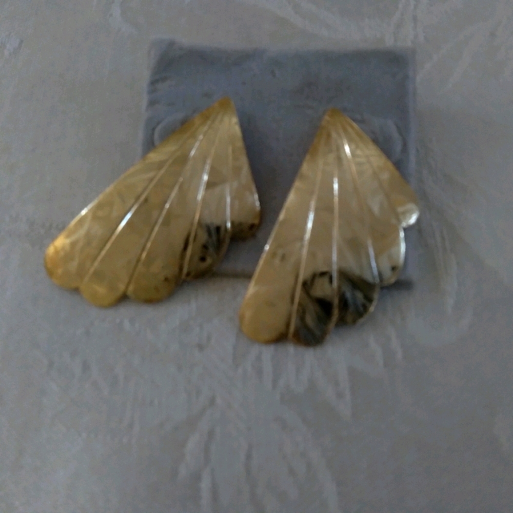 Earings